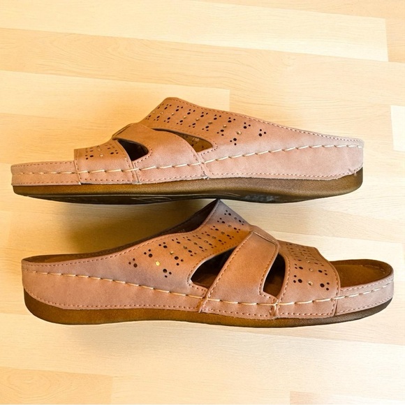 EASY STREET Blush Pink Slip-On Wedge Sandals with Rhinestone Detail - Size 7M - Picture 7 of 10